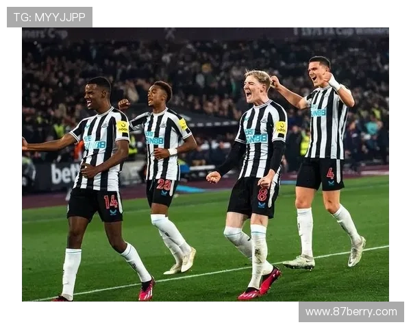 纽卡签厄瓜多尔16岁边锋约翰