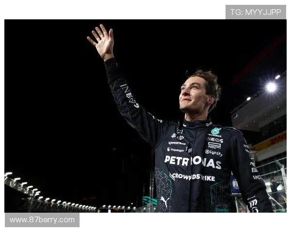 F1西班牙站首圈拉塞尔领跑开